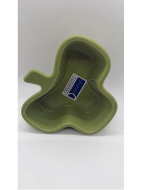 Chantal Kitchen 3 Leaf Clover Shaped Green Ceramic Baking Dish